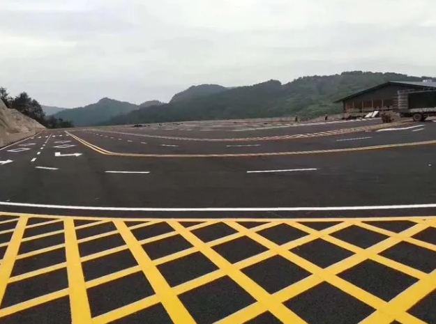 深圳道路划线